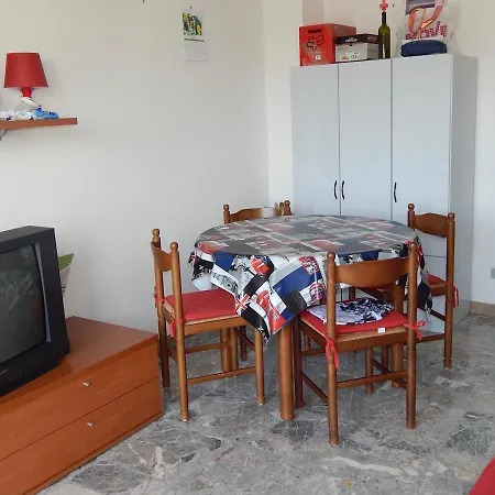 M118 - Bilocale Fronte Mare Con Terrazzo Apartment Marcelli